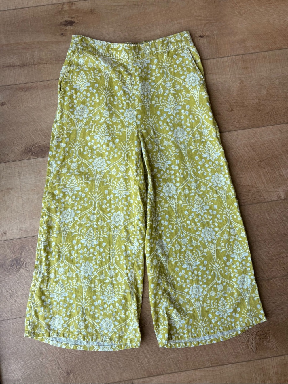 Joie 100% Linen Flat Front Wide Leg Floral Boho Cropped Pants. Size medium - Picture 3 of 12